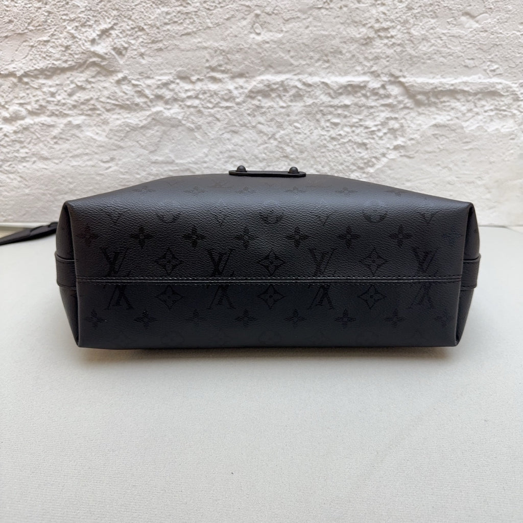 Louis Vuitton Crossbody