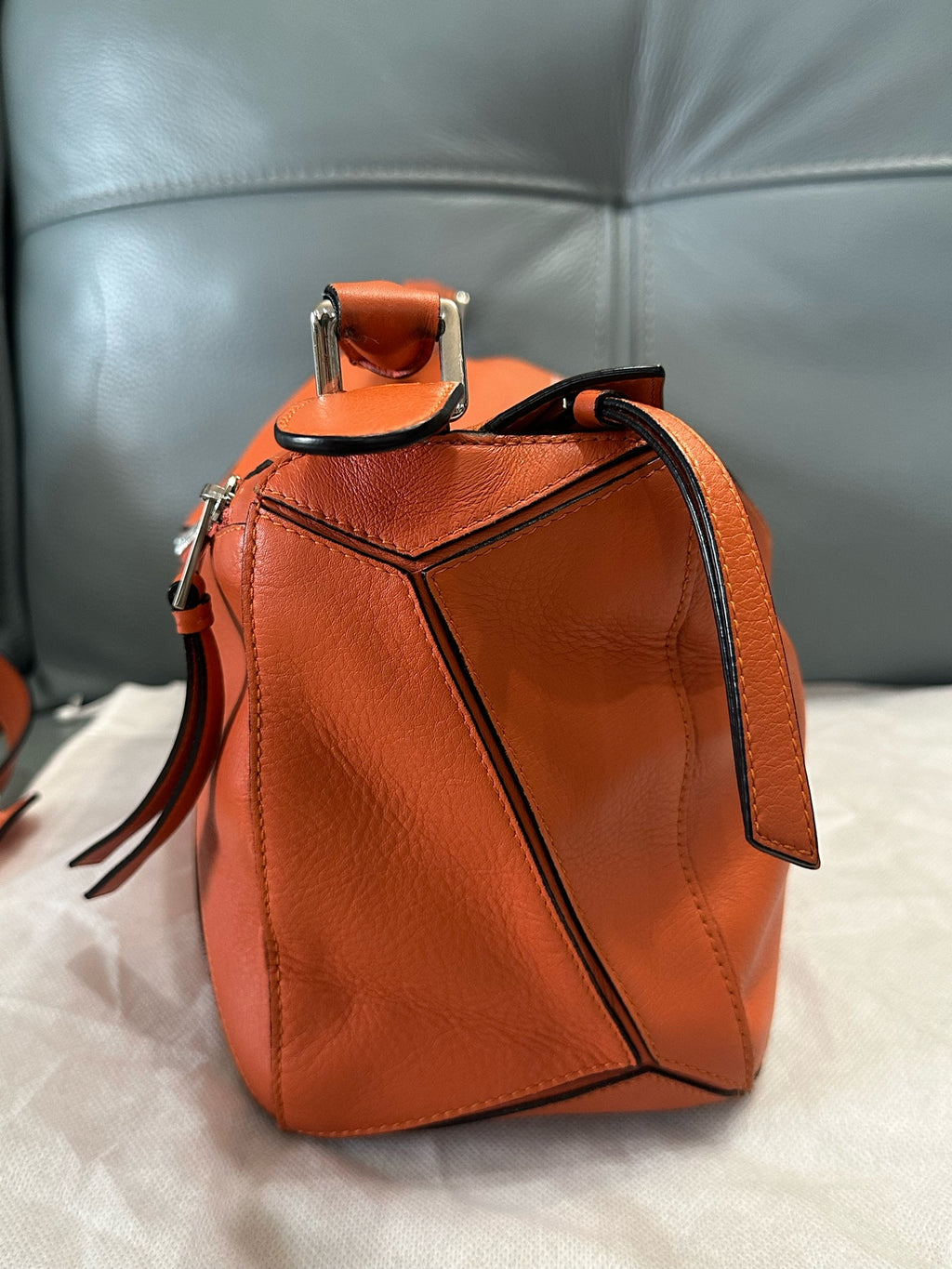 Loewe Orange 322.30.S19-2530