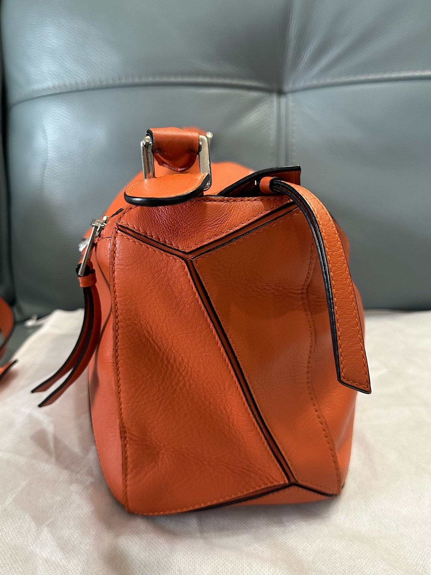 Loewe Orange 322.30.S19-2530