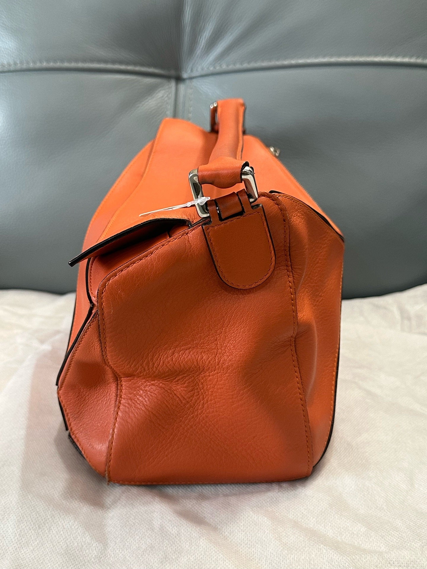 Loewe Orange 322.30.S19-2530