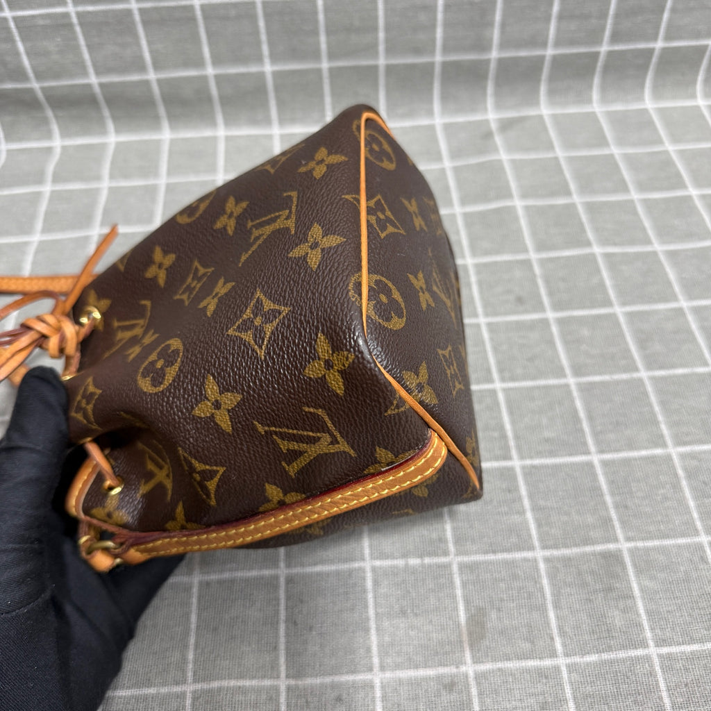 Louis Vuitton Canvas Bucket & Drawstring Bag