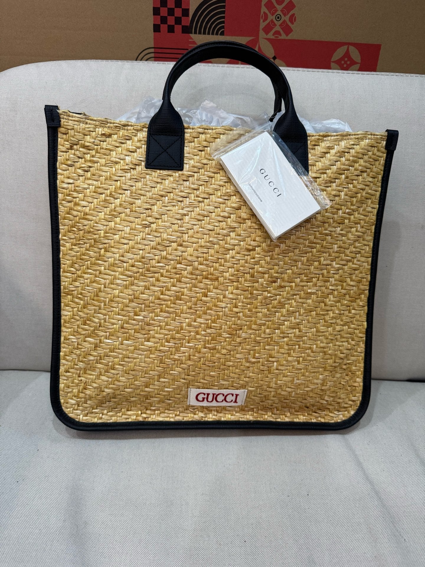Gucci 648841-HT0F0-2677