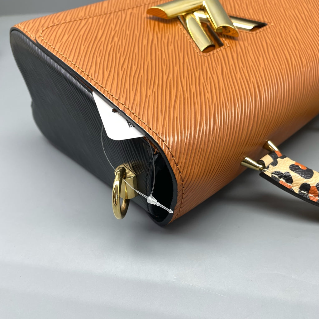 Louis Vuitton Shoulder Bag