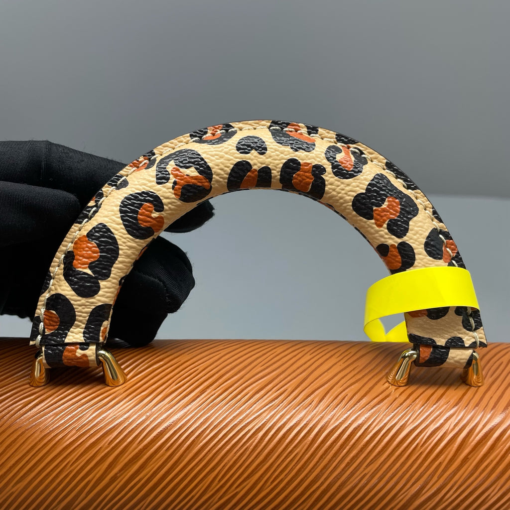 Louis Vuitton Shoulder Bag