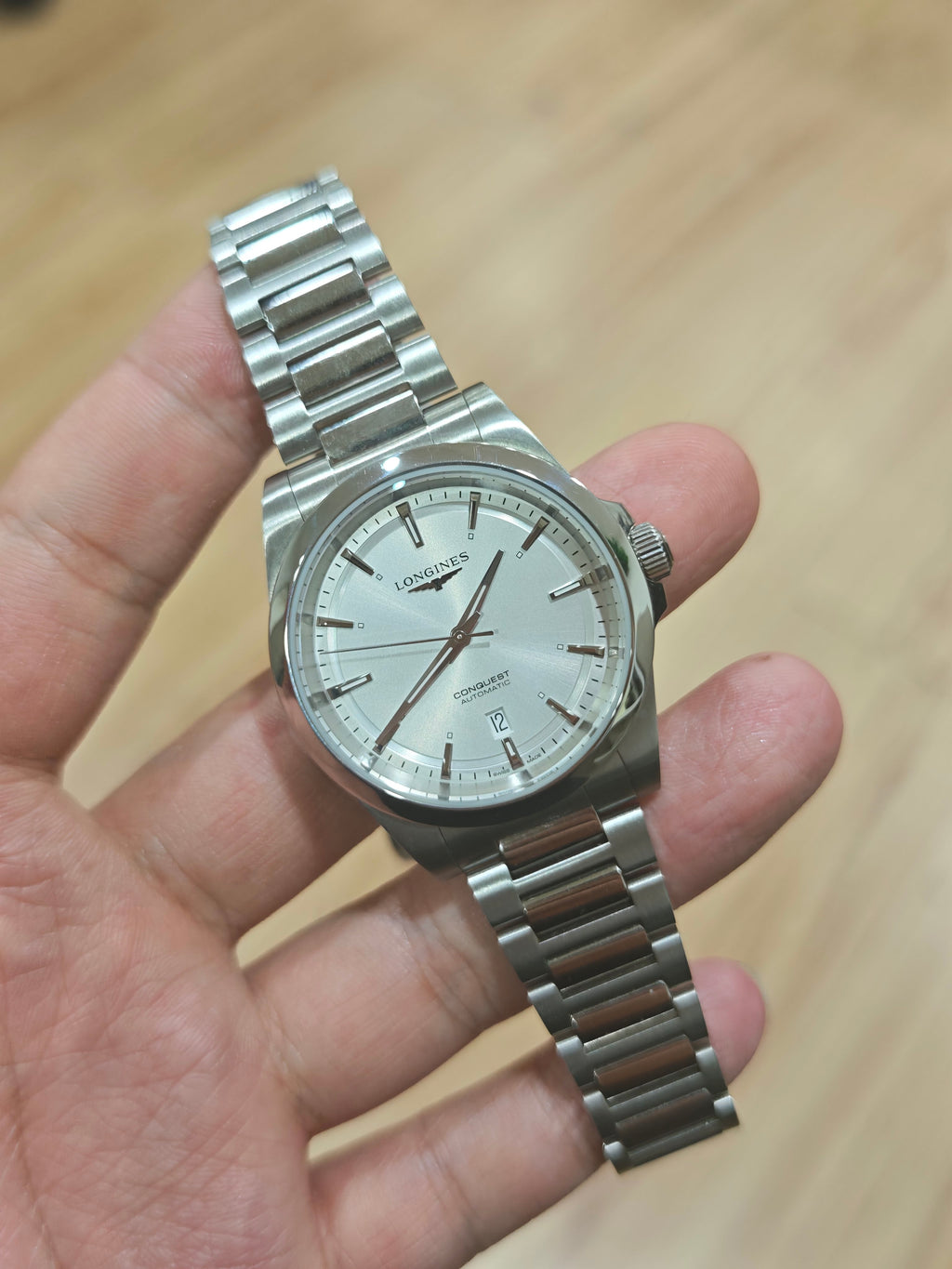 Longines Conquest Series Mechanical watch 41.00mm L3.830.4.72.6