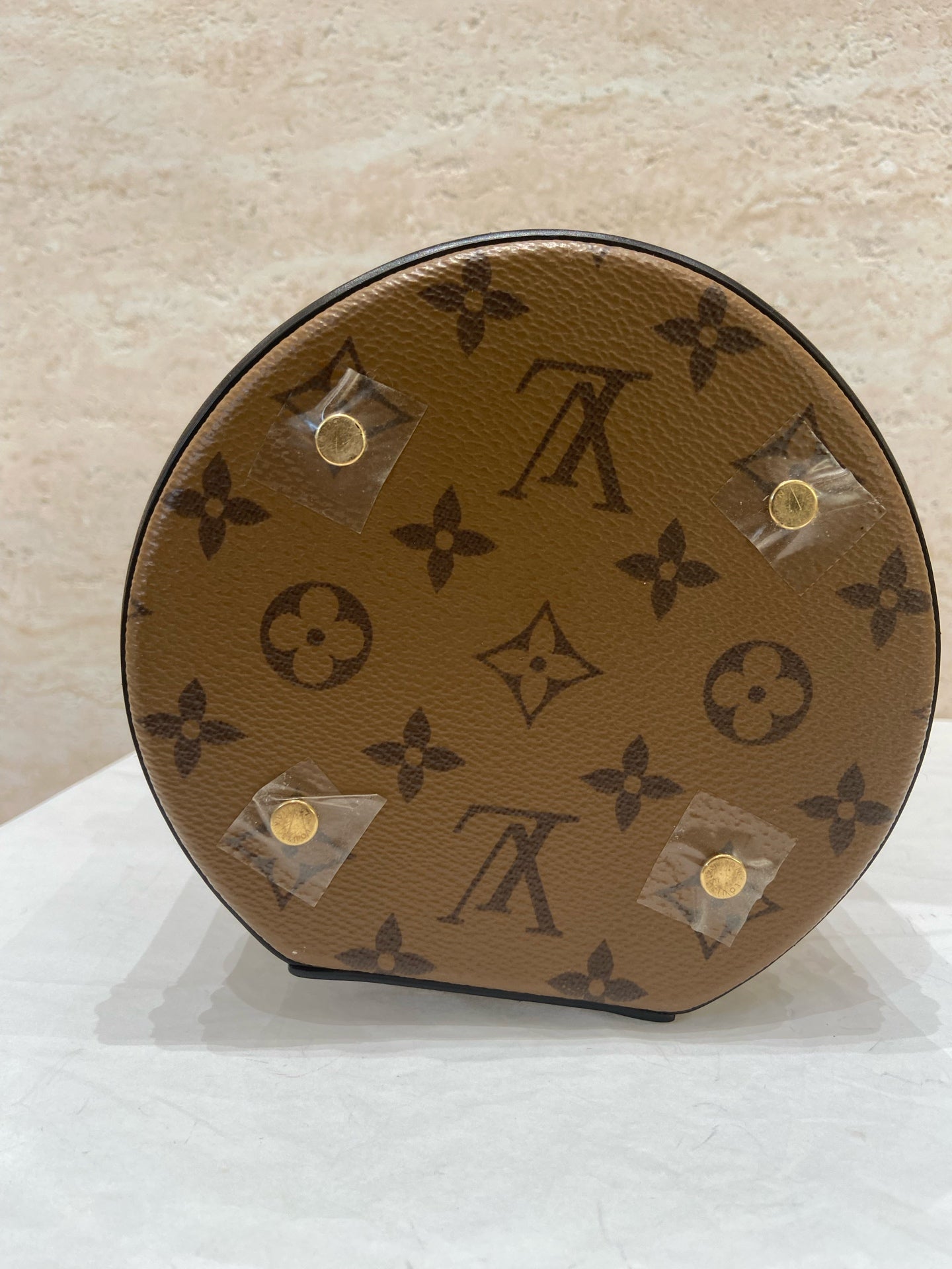 Louis Vuitton Cannes 15 x 17 x 15 centimeters (length x height x width) M43986
