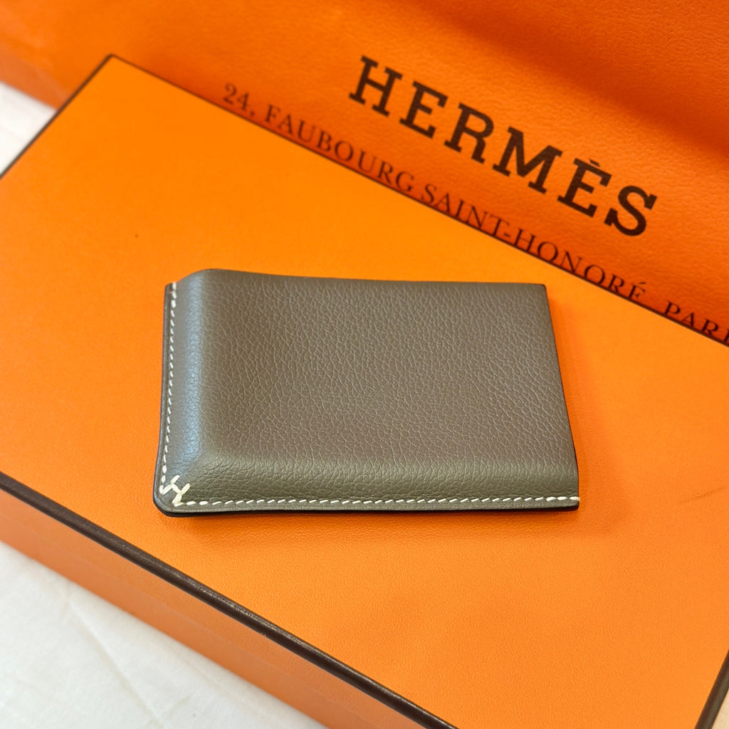 Hermes H Sellier two-tone cardholder 10.5 cm long x 7.4 cm wide x 1.8 cm thick H084770CAAB