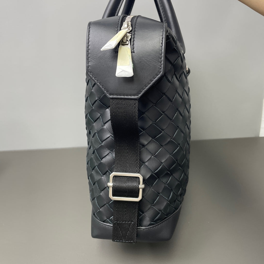 Bottega Veneta Leather Black Crossbody