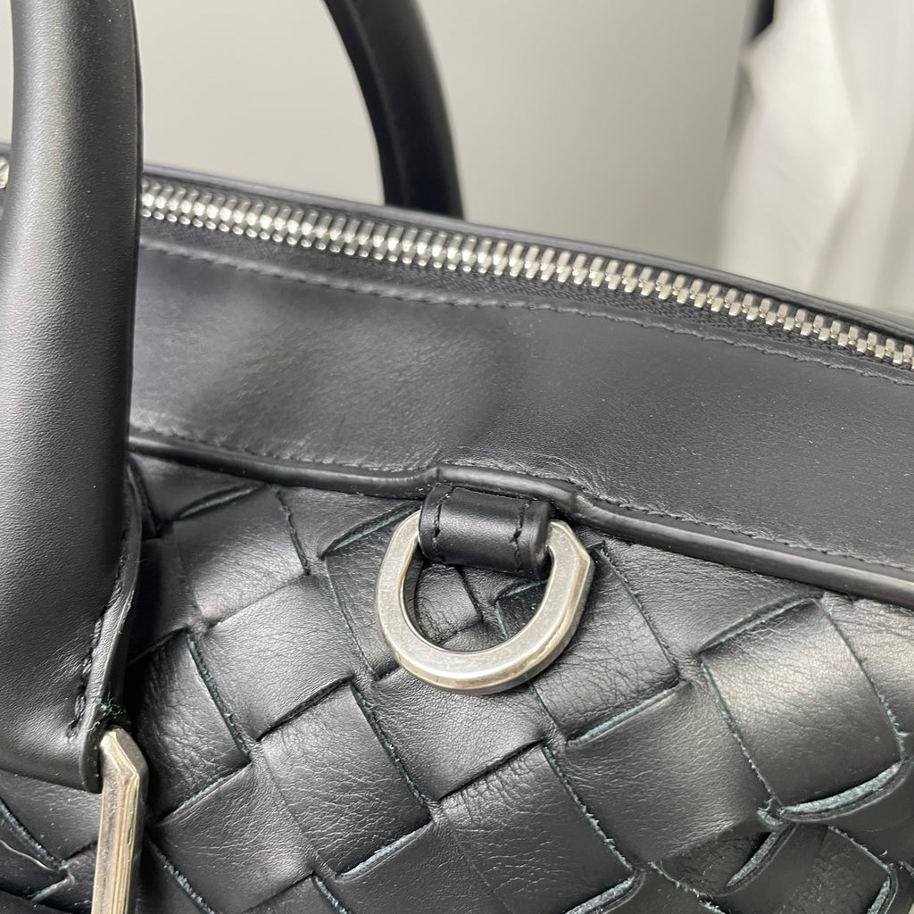 Bottega Veneta Leather Black Crossbody
