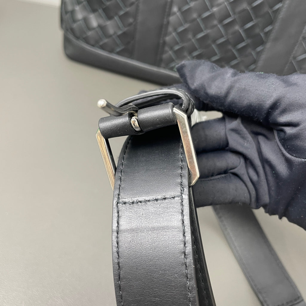 Bottega Veneta Leather Black Crossbody