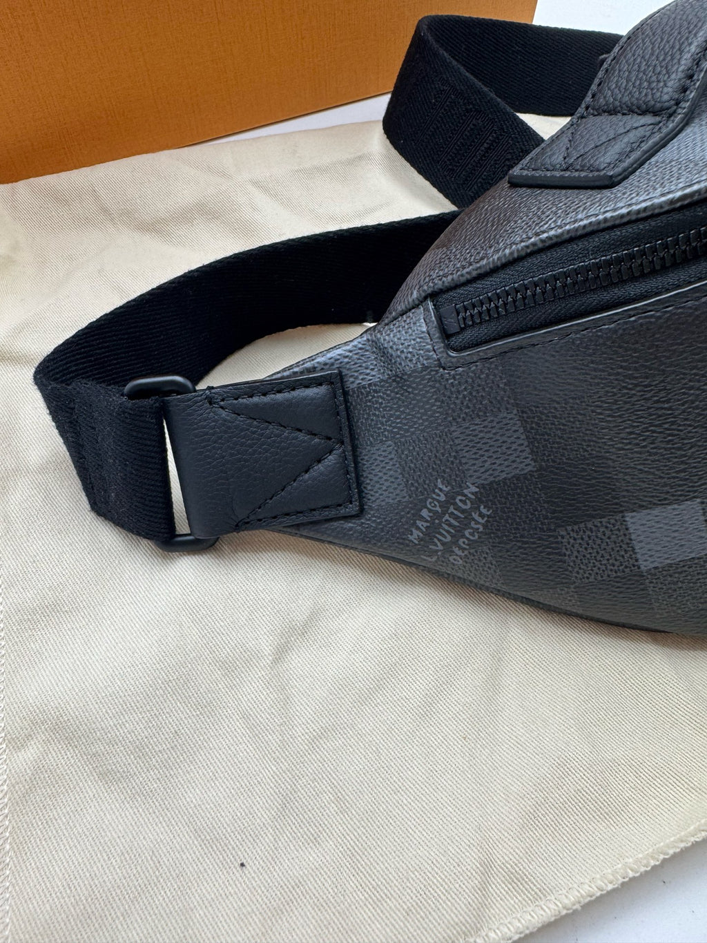 Louis Vuitton RUSH waist bag Canvas Belt Bag & Fanny Pack 15 x 8 x 30cm M14920