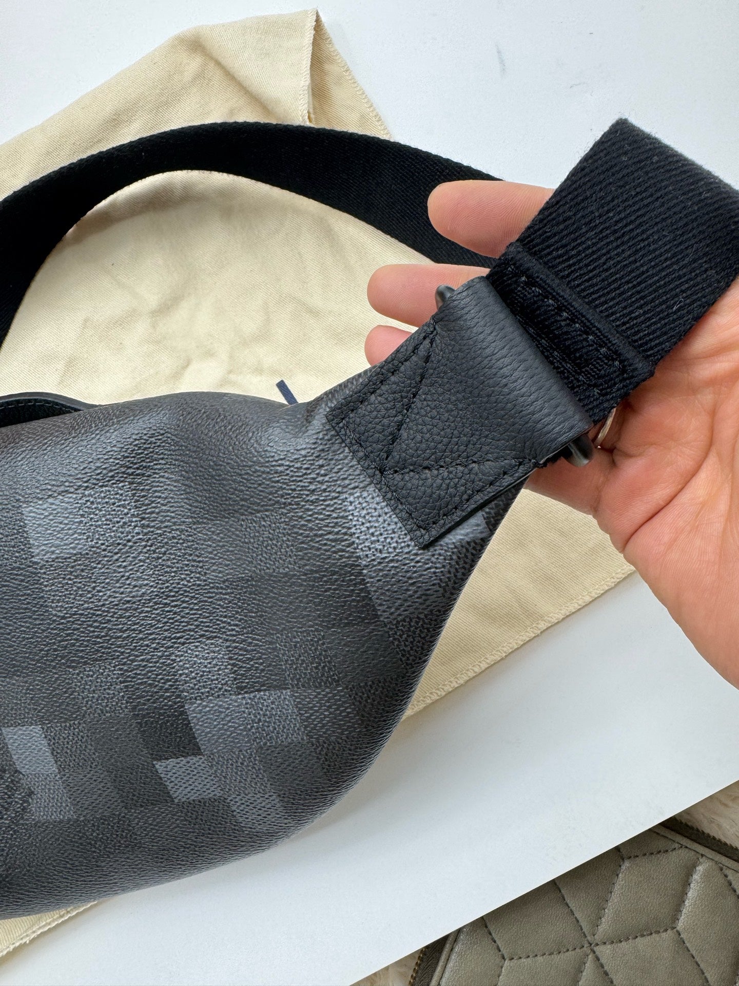 Louis Vuitton RUSH waist bag Canvas Belt Bag & Fanny Pack 15 x 8 x 30cm M14920