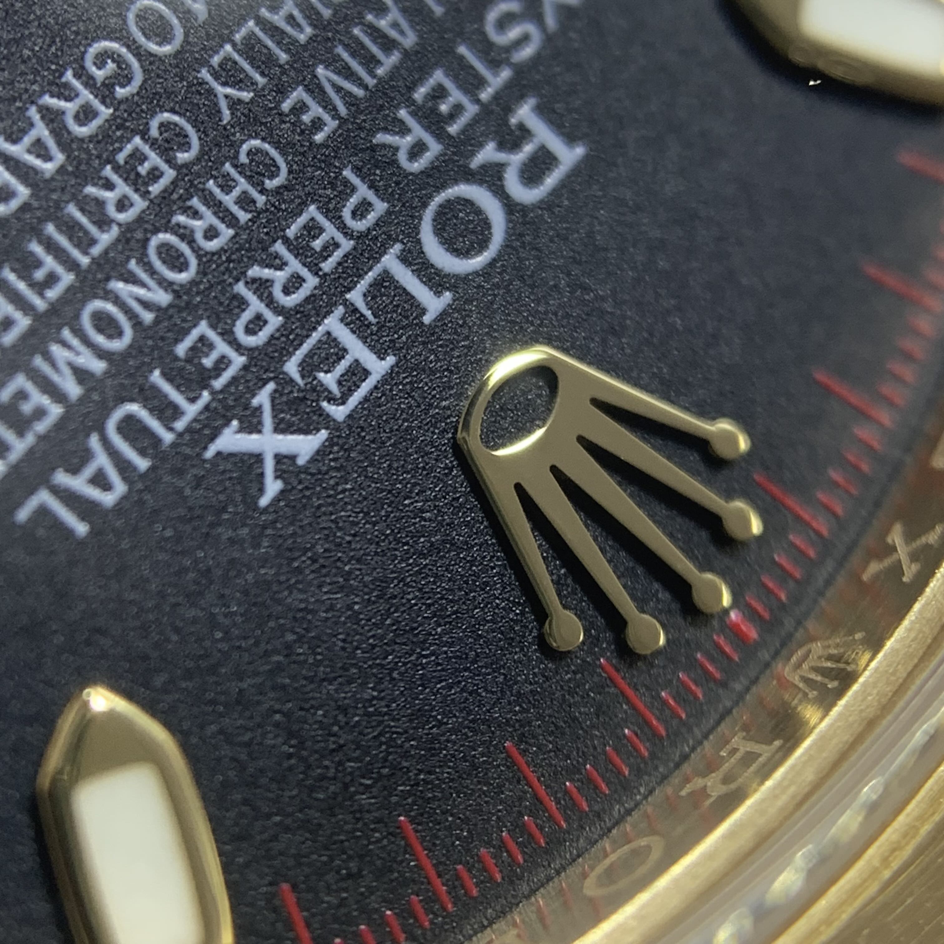 Rolex Cosmograph Daytona 40 millimeters m116508-0009