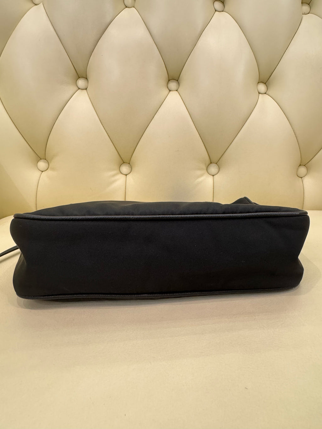 PRADA Prada Re-Edition 2005 Recycled Nylon and Saffiano Leather Handbag Black 18×22×6cm 1BH204_R064_F0002_V_WRK