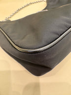 PRADA Prada Re-Edition 2005 Recycled Nylon and Saffiano Leather Handbag Black 18×22×6cm 1BH204_R064_F0002_V_WRK