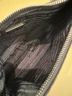 PRADA Prada Re-Edition 2005 Recycled Nylon and Saffiano Leather Handbag Black 18×22×6cm 1BH204_R064_F0002_V_WRK