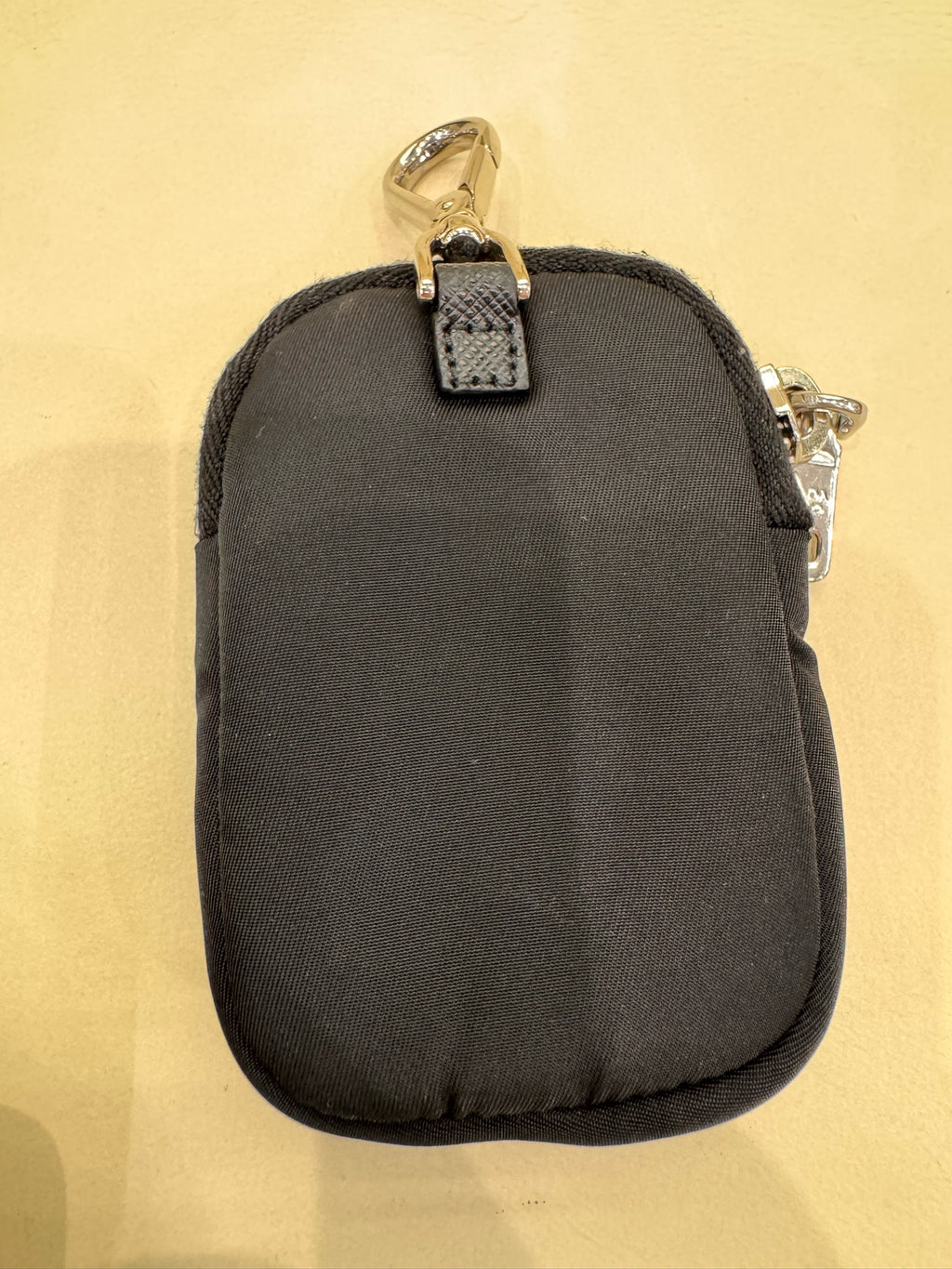 PRADA Prada Re-Edition 2005 Recycled Nylon and Saffiano Leather Handbag Black 18×22×6cm 1BH204_R064_F0002_V_WRK