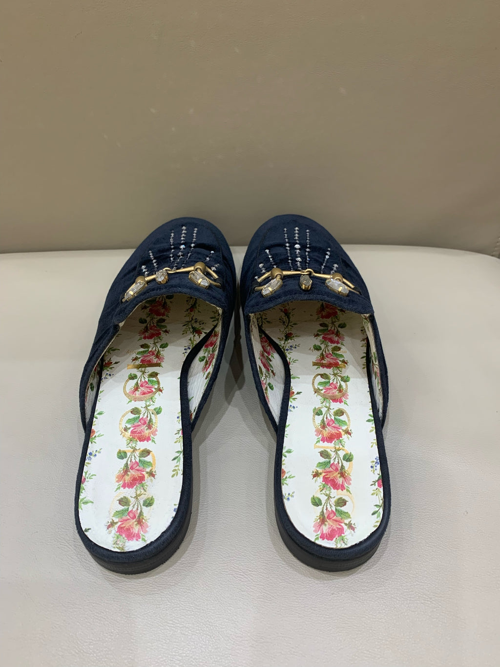 Gucci Velvet Flip flop