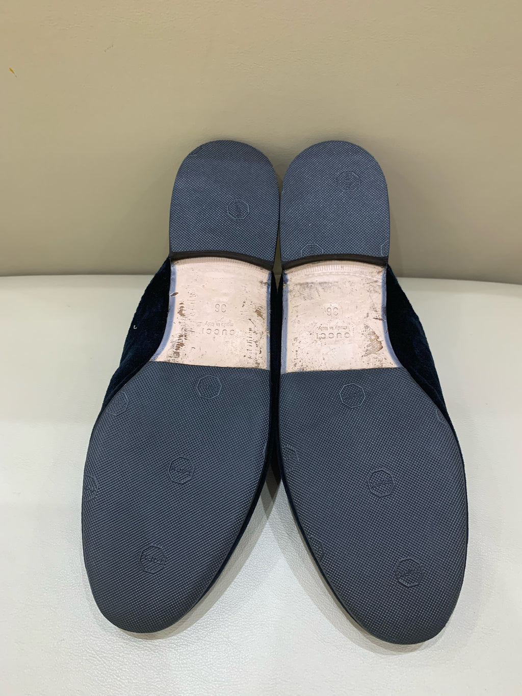 Gucci Velvet Flip flop