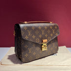 Louis Vuitton Pochette Métis Messenger Bag 25 x 19 x 7 centimeters (length x height x width) M44875