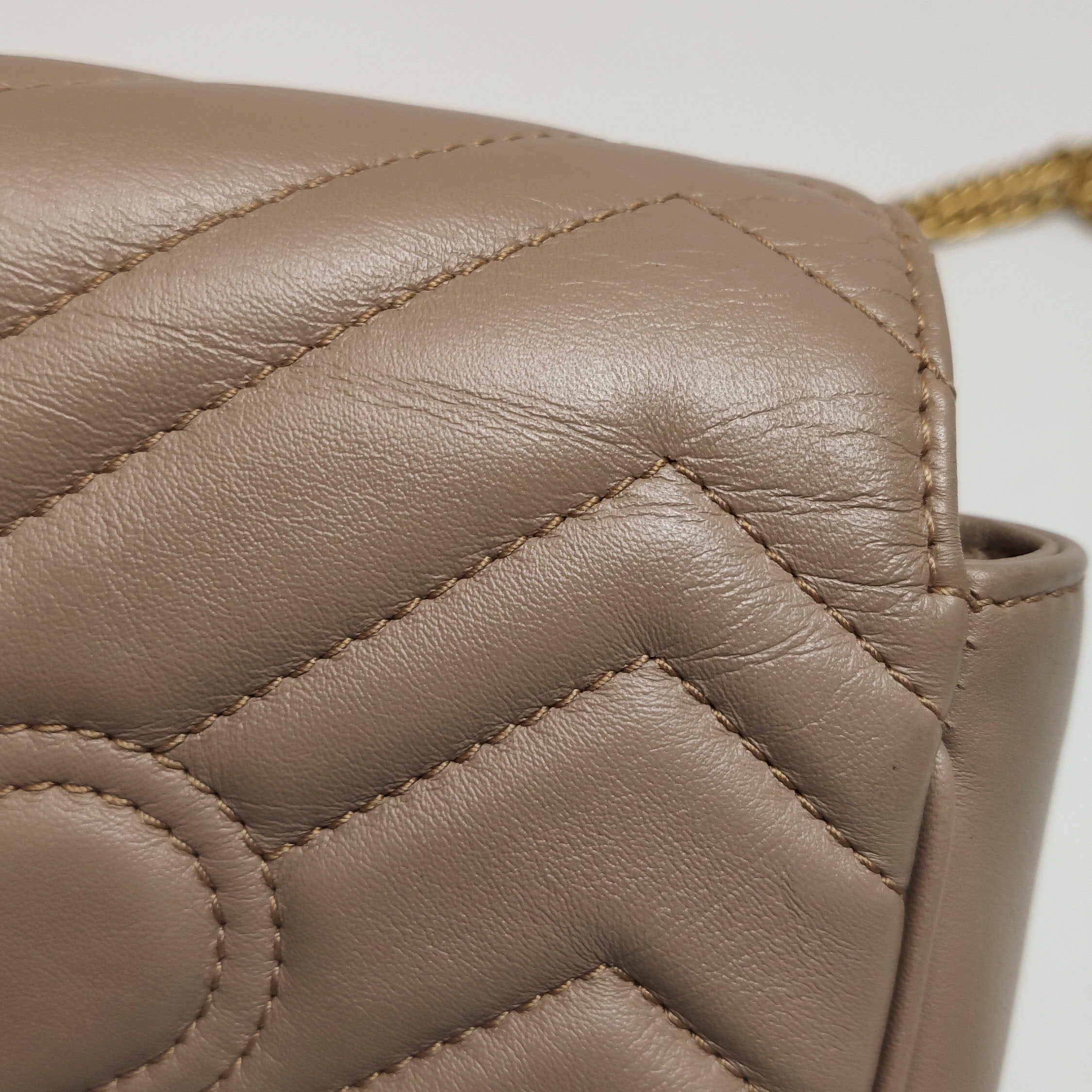 Gucci GG Marmont Collection Crossbody 476433 DTDCT 5729