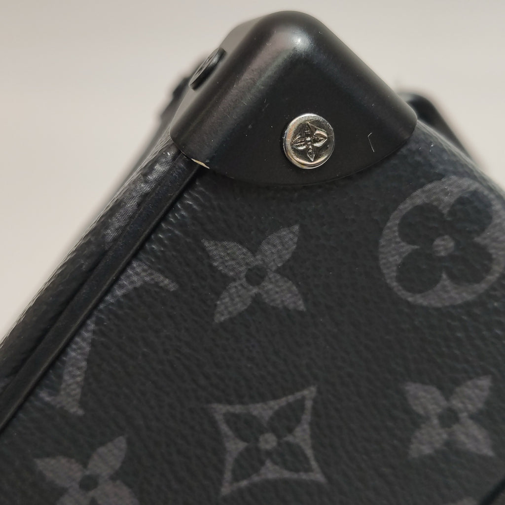 Louis Vuitton Soft Trunk Leather Crossbody M55702