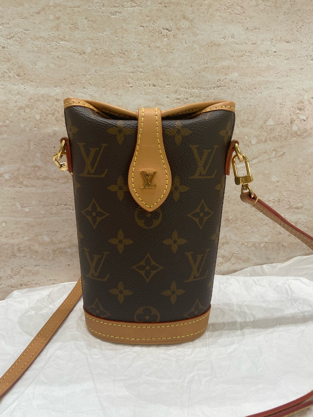 Louis Vuitton Fold Me 14.5 x 18 x 6.5 M80874