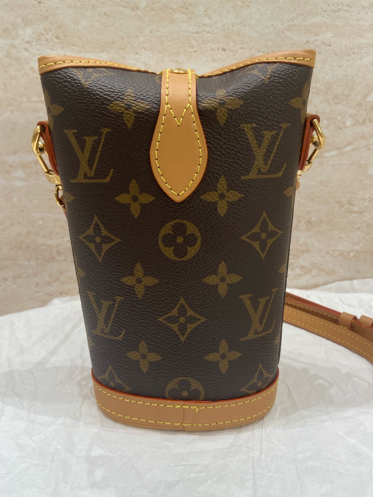 Louis Vuitton Fold Me 14.5 x 18 x 6.5 M80874