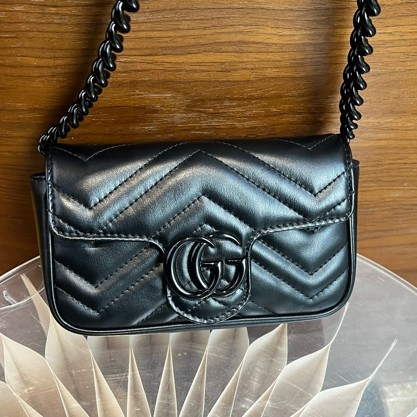 Gucci GG Marmont Collection Leather Black 699757 UM8KV 1000
