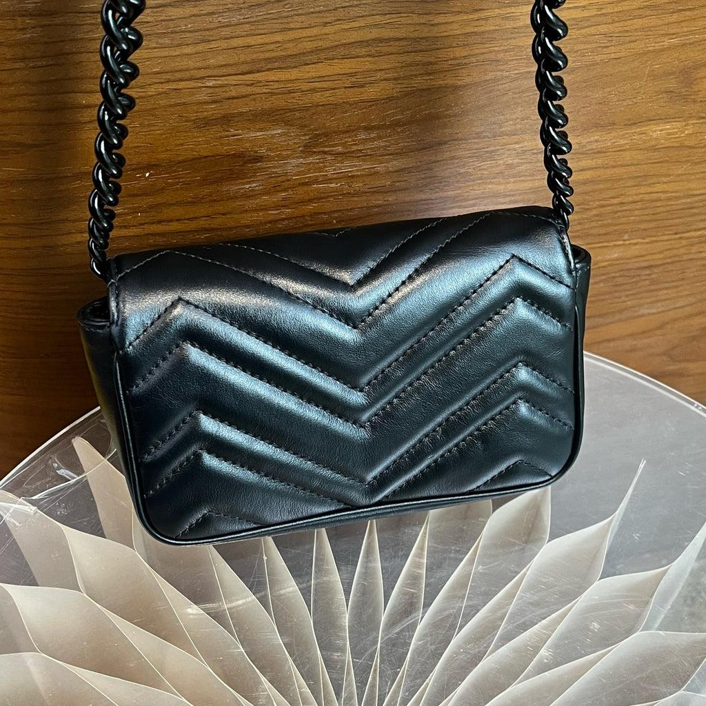 Gucci GG Marmont Collection Leather Black 699757 UM8KV 1000