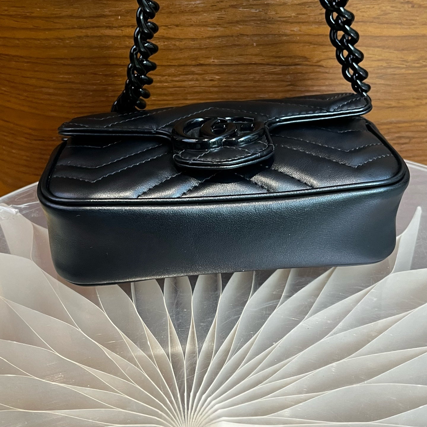 Gucci GG Marmont Collection Leather Black 699757 UM8KV 1000