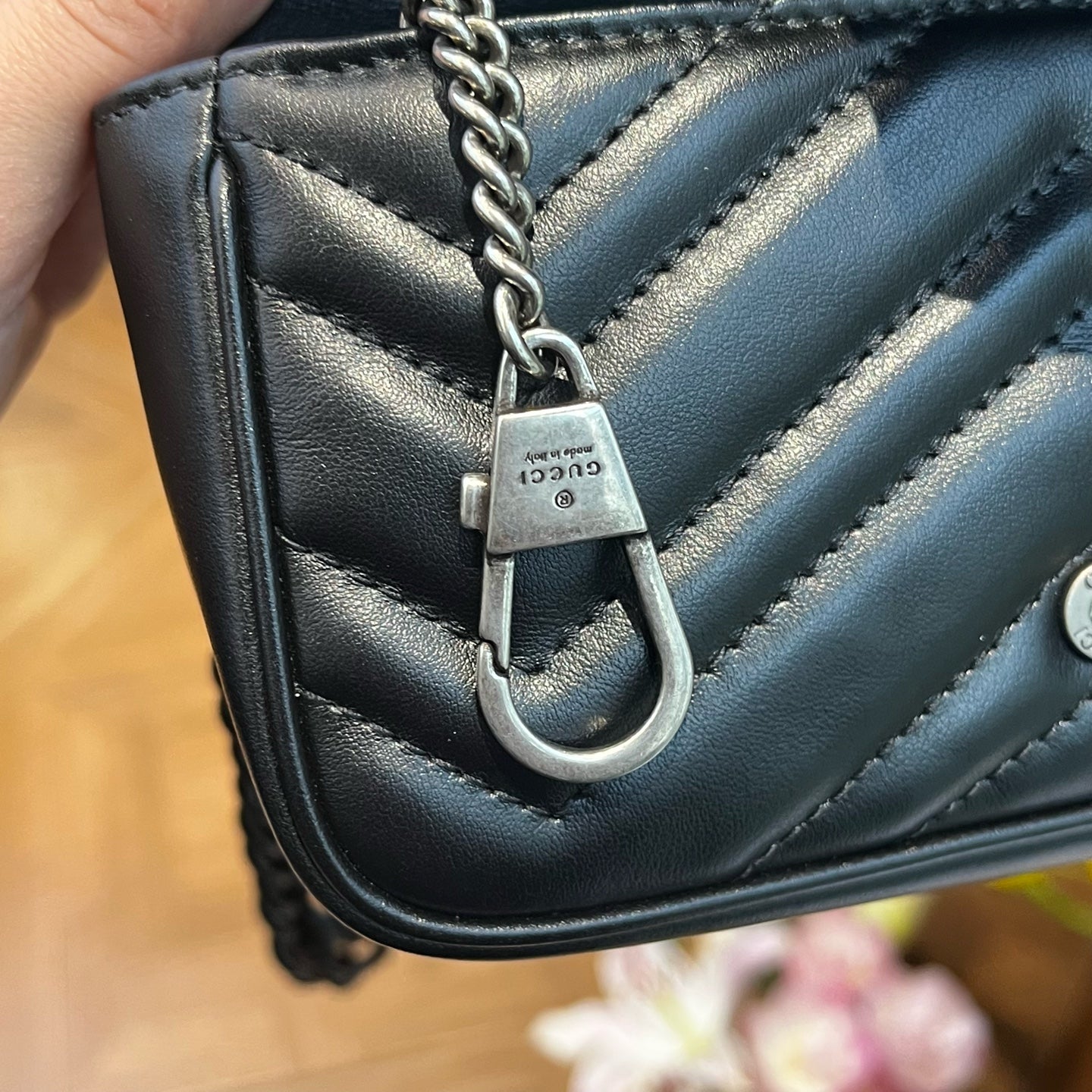 Gucci GG Marmont Collection Leather Black 699757 UM8KV 1000