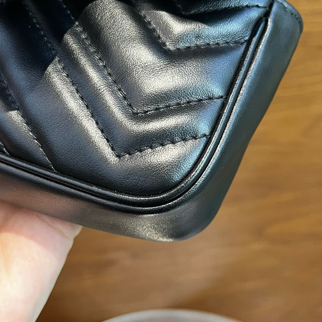 Gucci GG Marmont Collection Leather Black 699757 UM8KV 1000