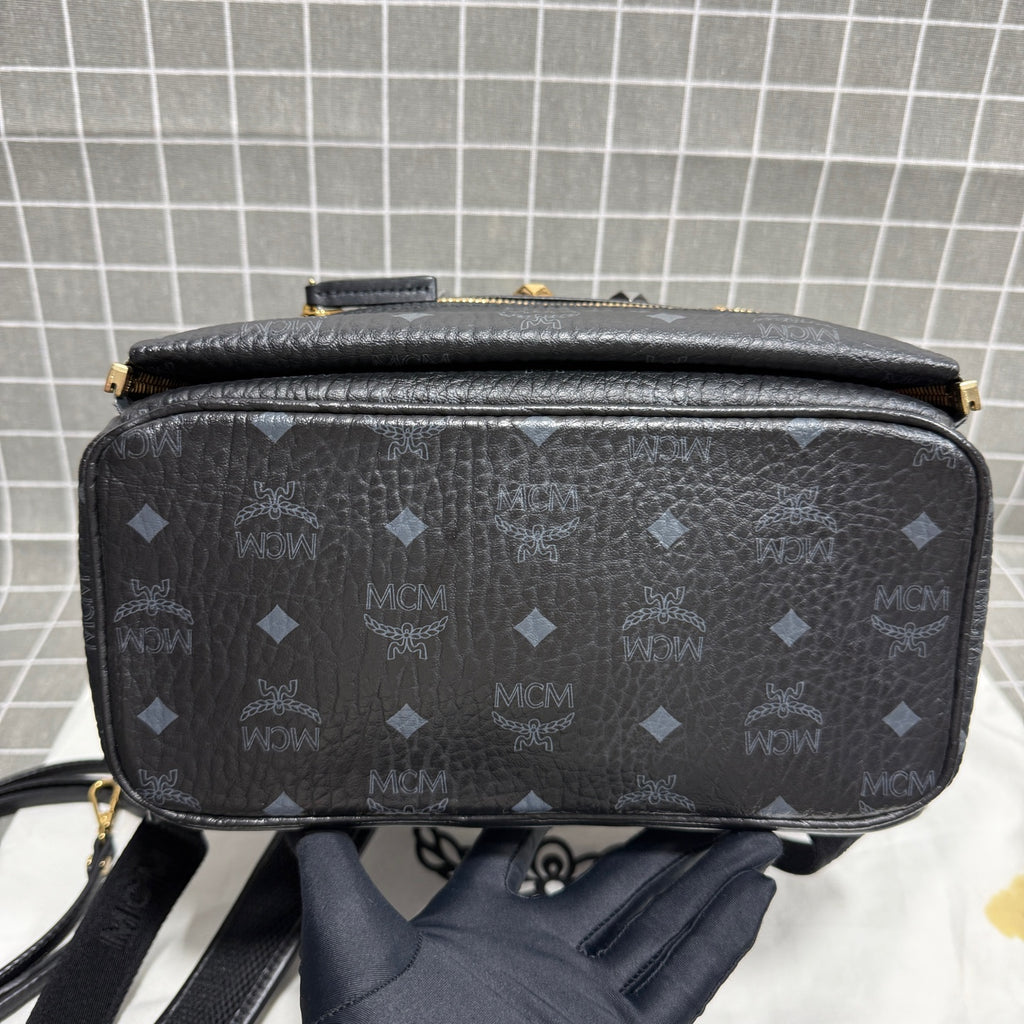 MCM Leather Gold