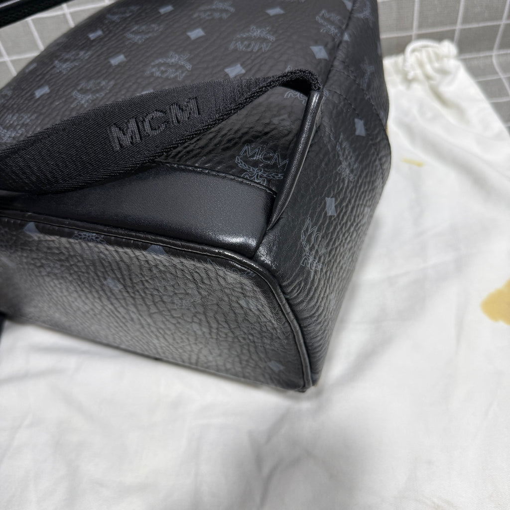 MCM Leather Gold