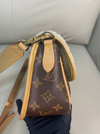Louis Vuitton Diane Canvas M46317