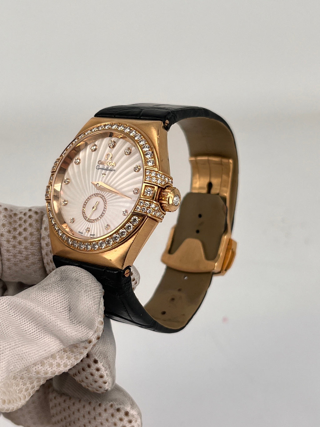 Omega Rose gold Automatic (self-winding) watch