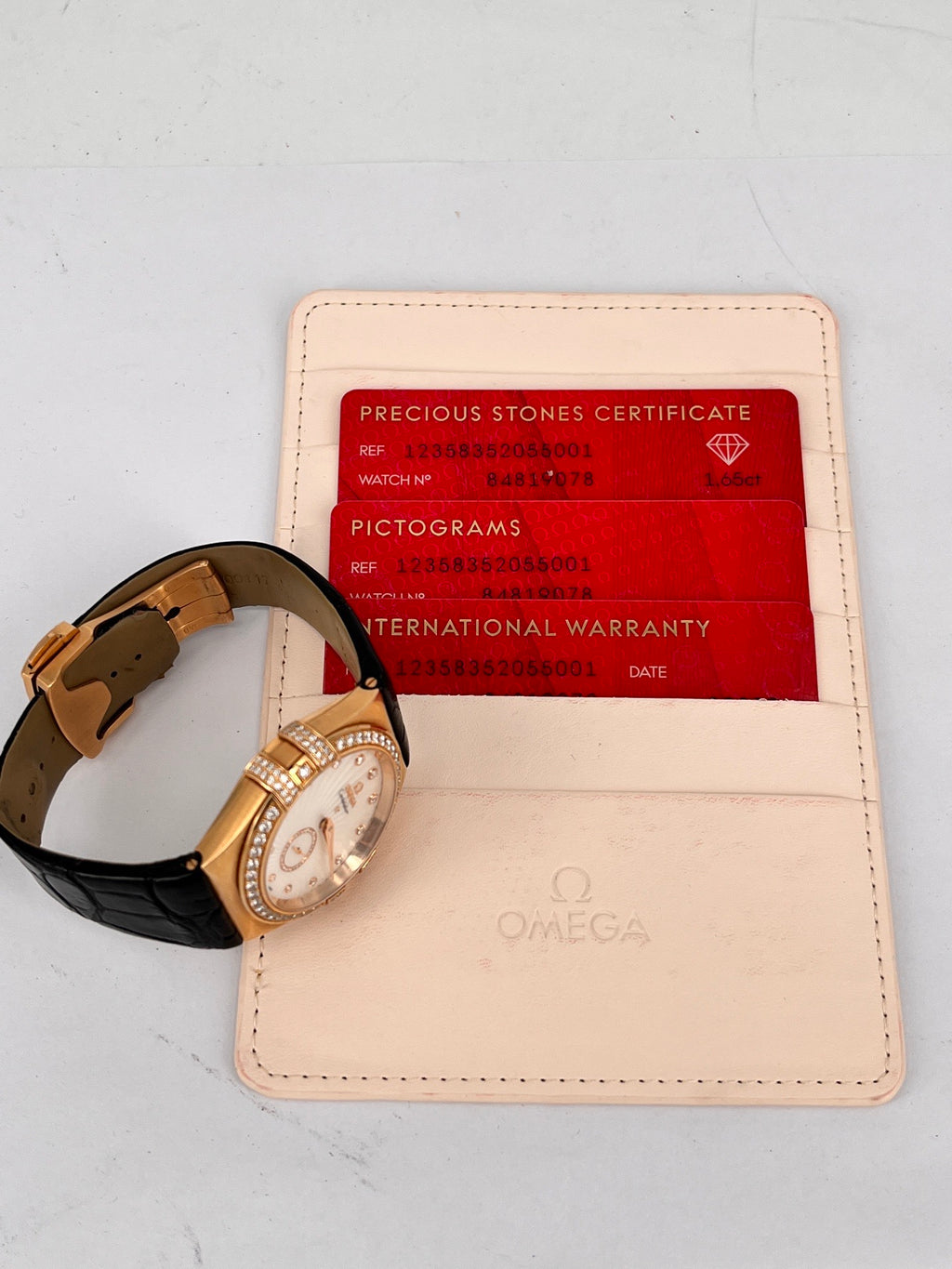 Omega Rose gold Automatic (self-winding) watch
