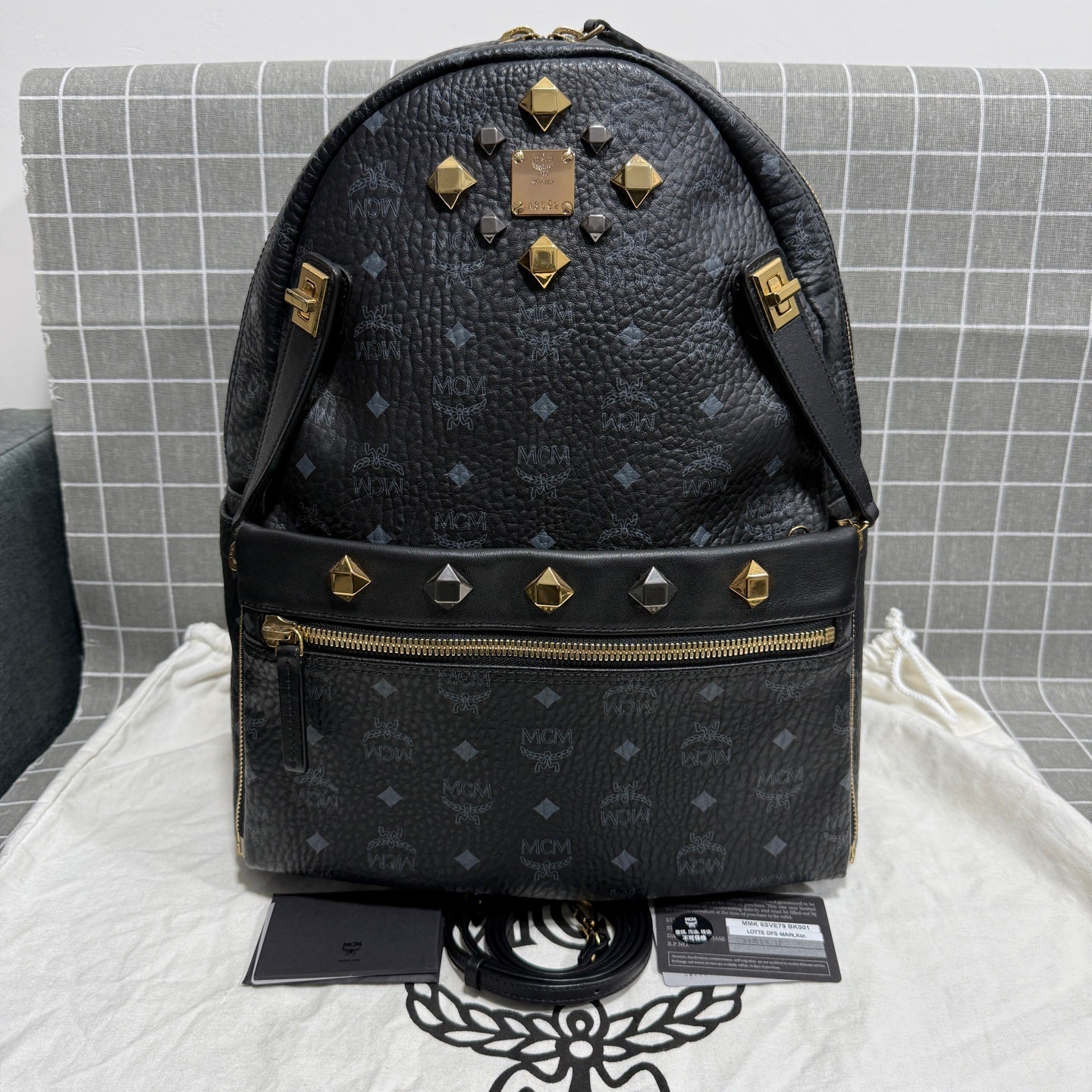 MCM Leather Backpack MMKBAVE02BK001