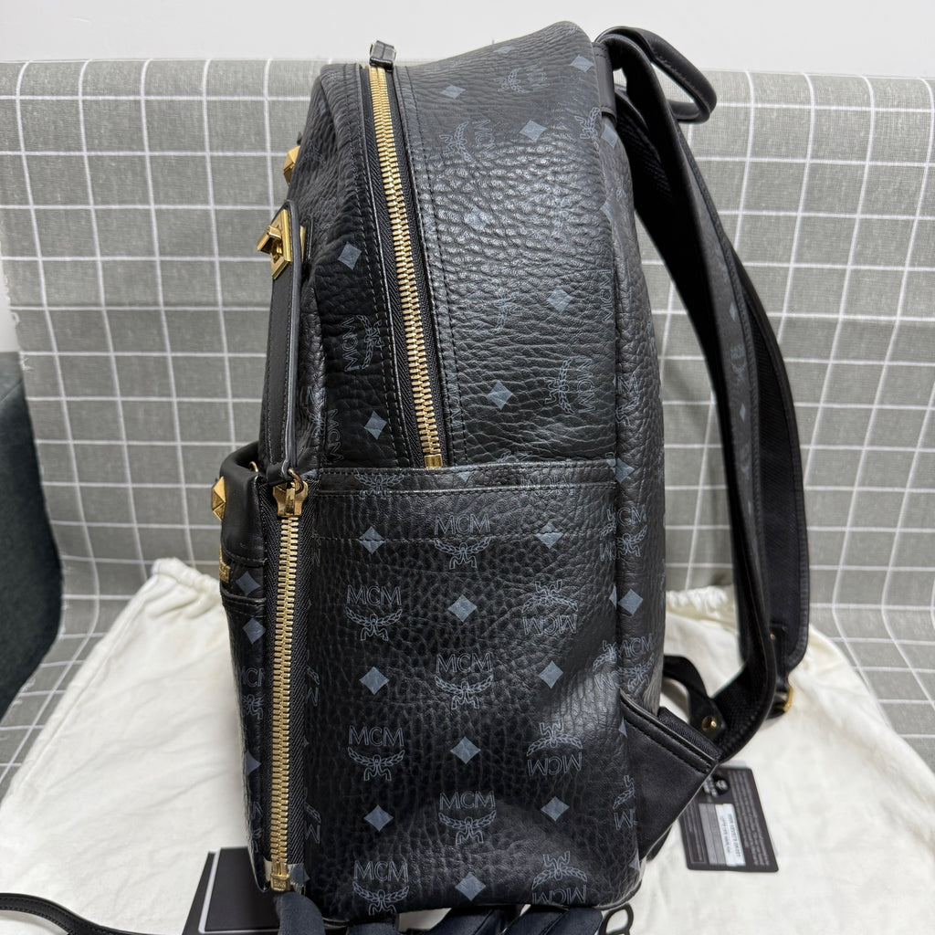 MCM Leather Backpack MMKBAVE02BK001
