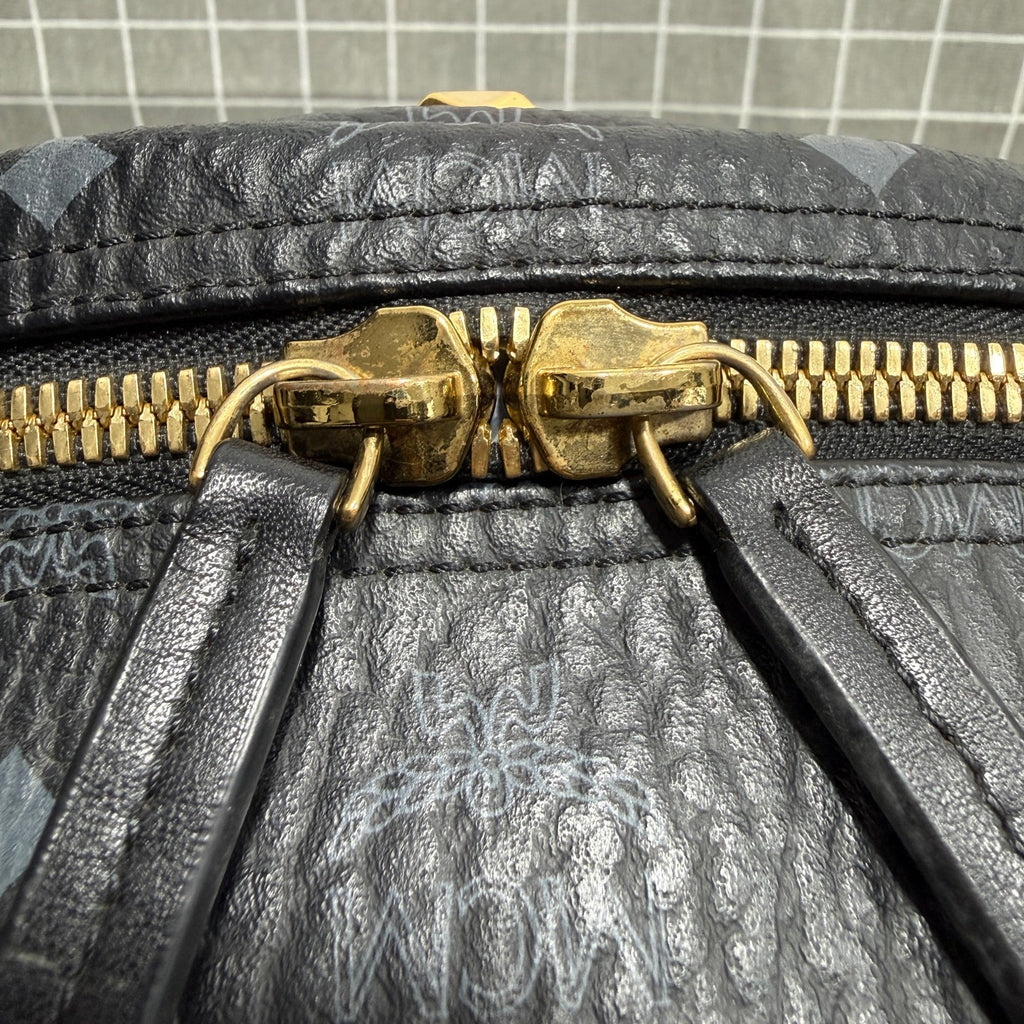 MCM Leather Backpack MMKBAVE02BK001