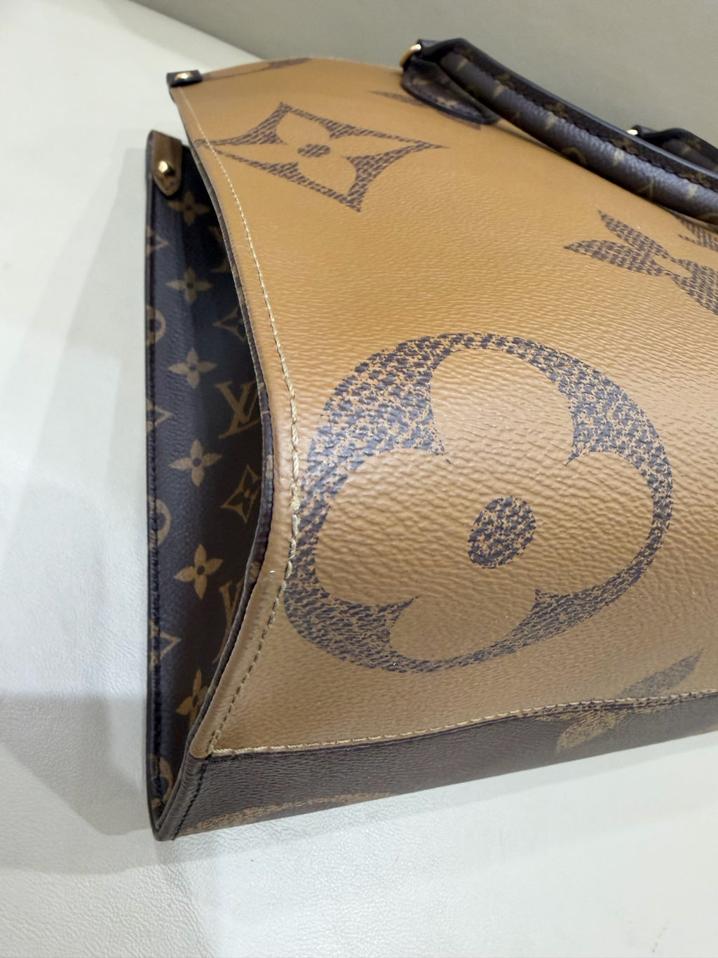 Louis Vuitton Tote