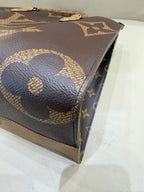 Louis Vuitton Tote