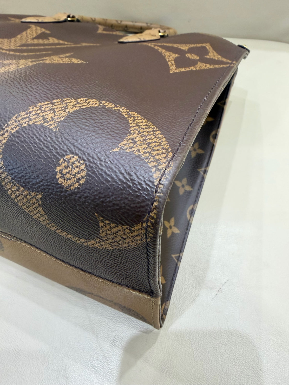 Louis Vuitton Tote