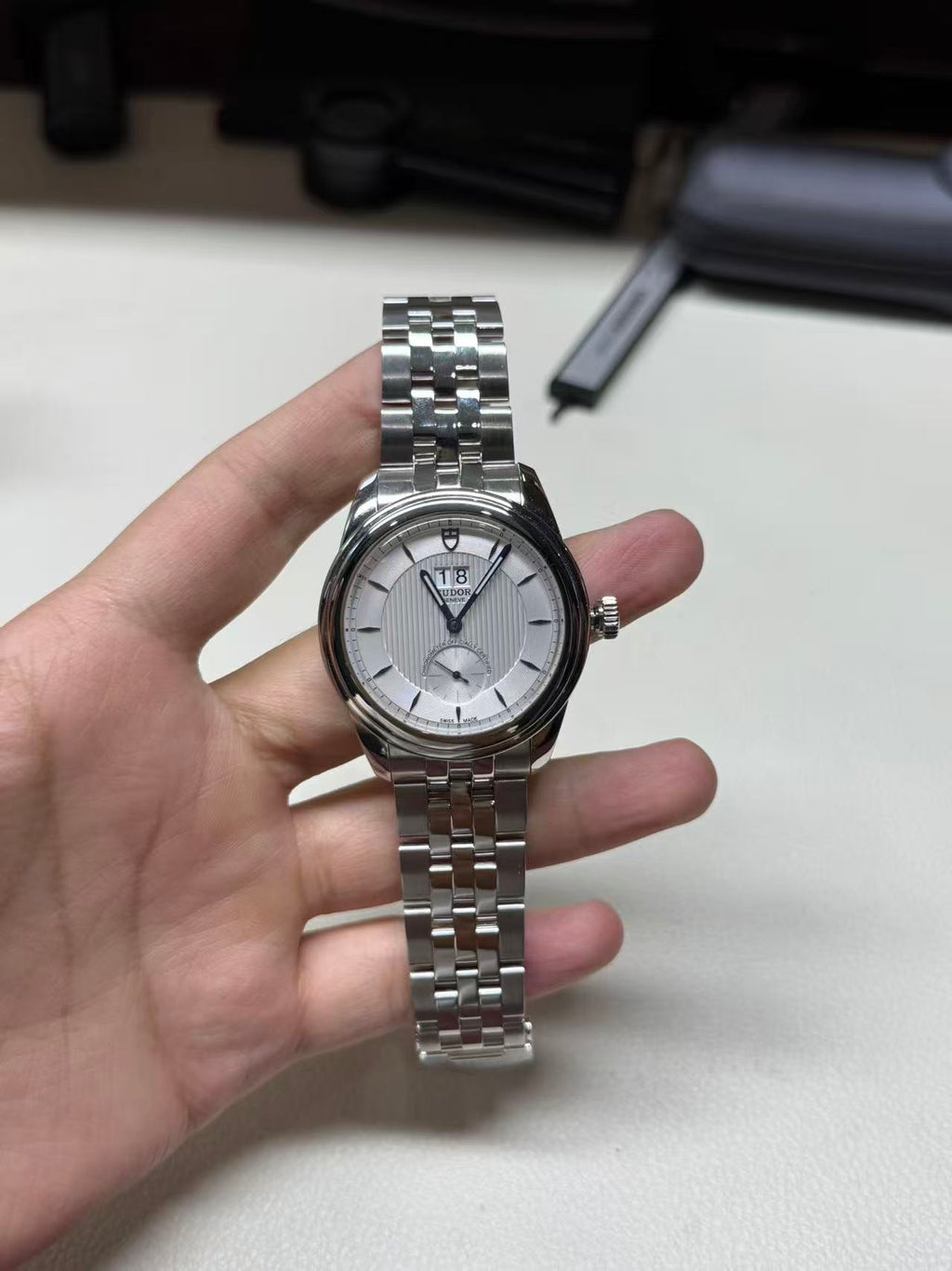 Tudor Junjue Double-Date Model 42 millimeters m57100-0001