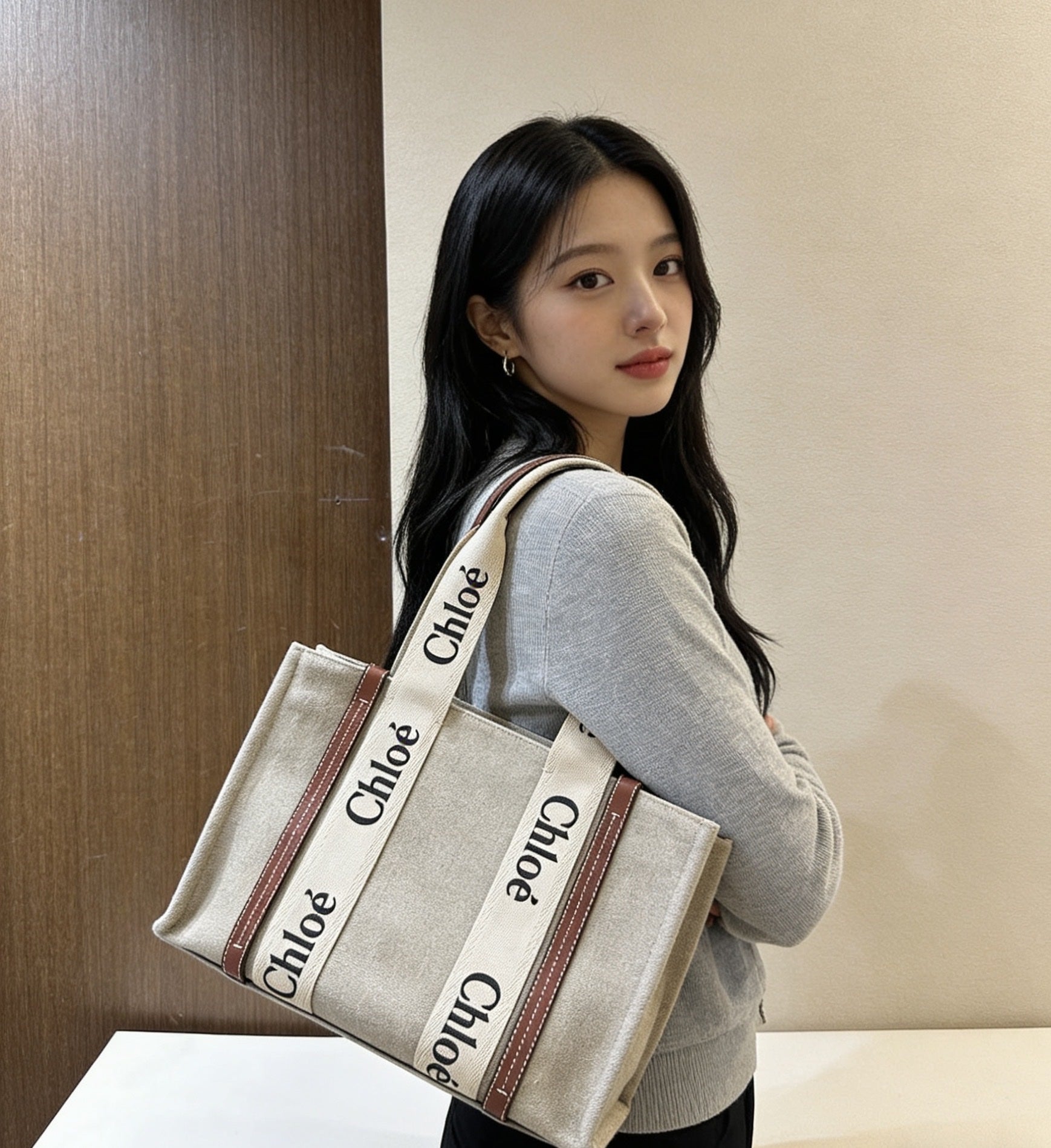 Chloe Linen Beige Tote