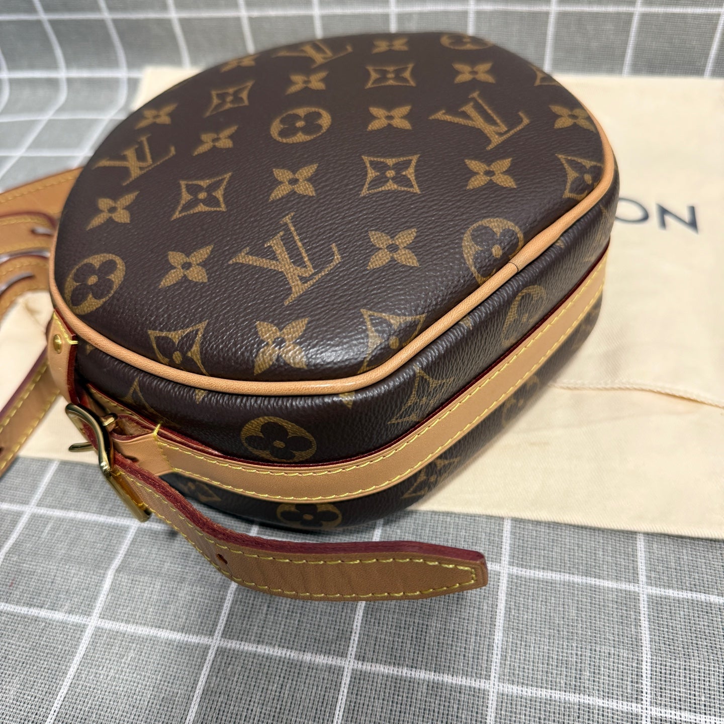 Louis Vuitton Boîte Chapeau Souple M45578