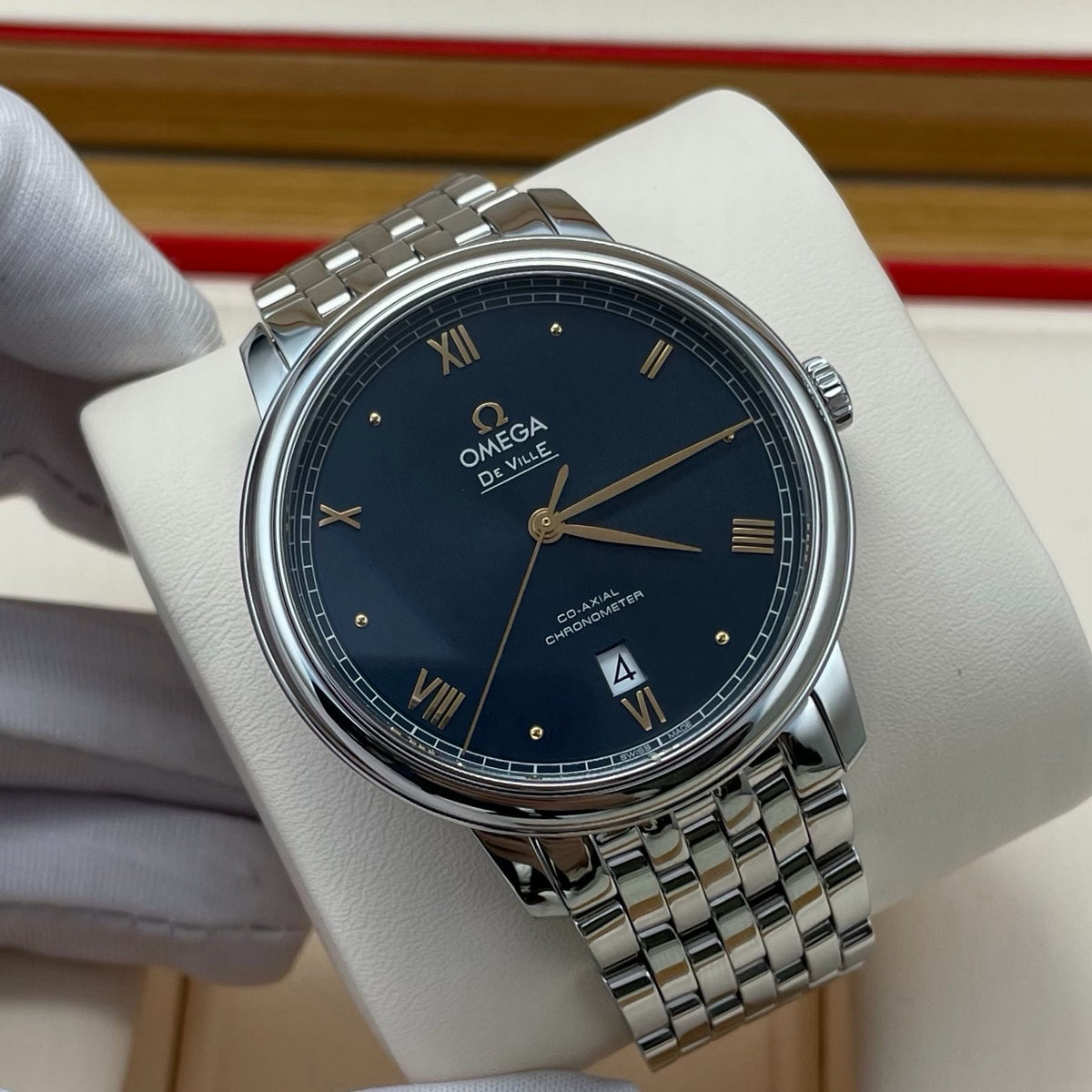 Omega Flying Series Blue Automatic (self-winding) watch 39.5 424.10.40.20.03.004