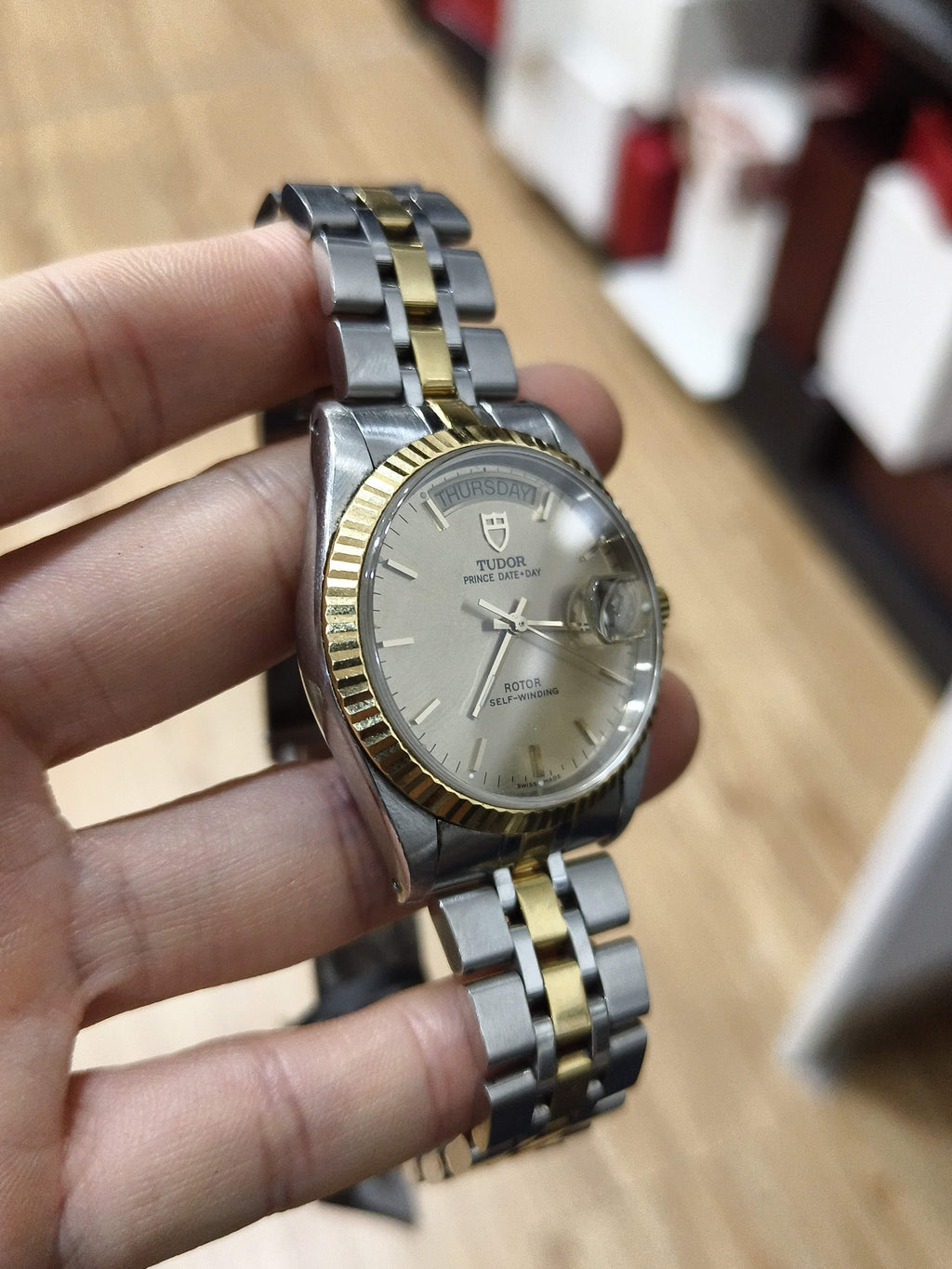Tudor Prince Sunday Calendar Model 36 millimeters m76213-0001