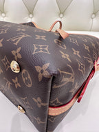 Louis Vuitton Carryall 29 x 24 x 12 M46203